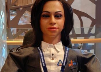 Woman Robot Astronaut “Vyommitra” will fly into Space soon