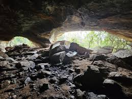 Jharkhand’s Isko Caves Set for National Heritage Tag to Preserve Prehistoric Rock Art